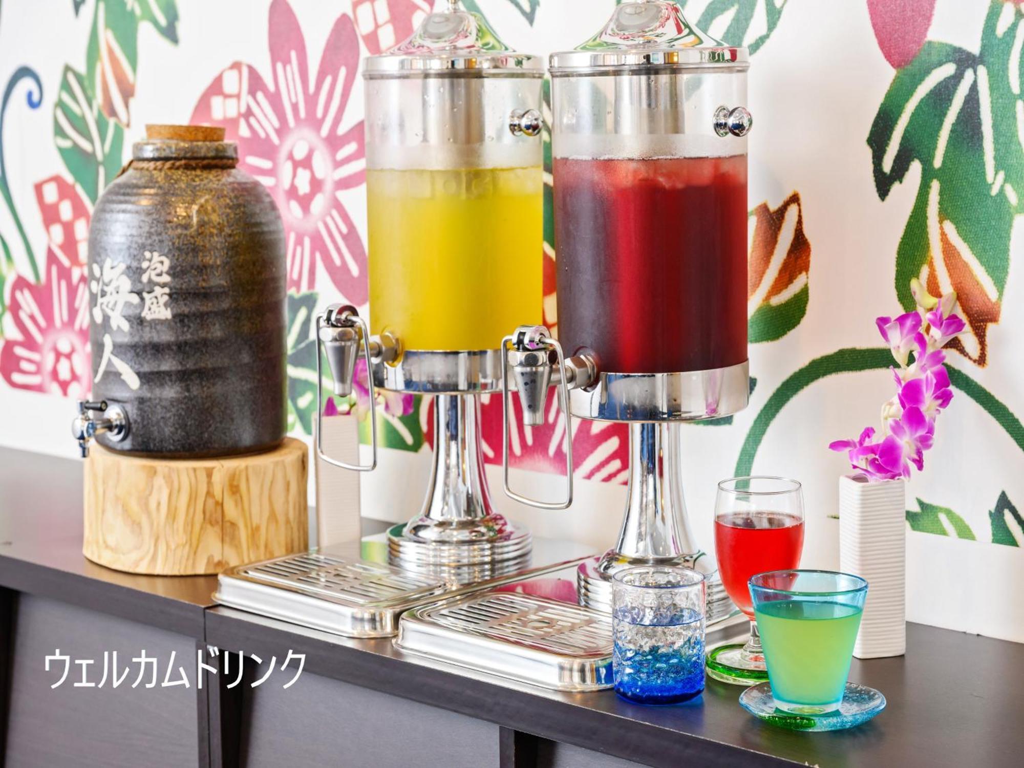 Toyoko Inn Okinawa Naha Asahibashi Ekimae Exteriör bild