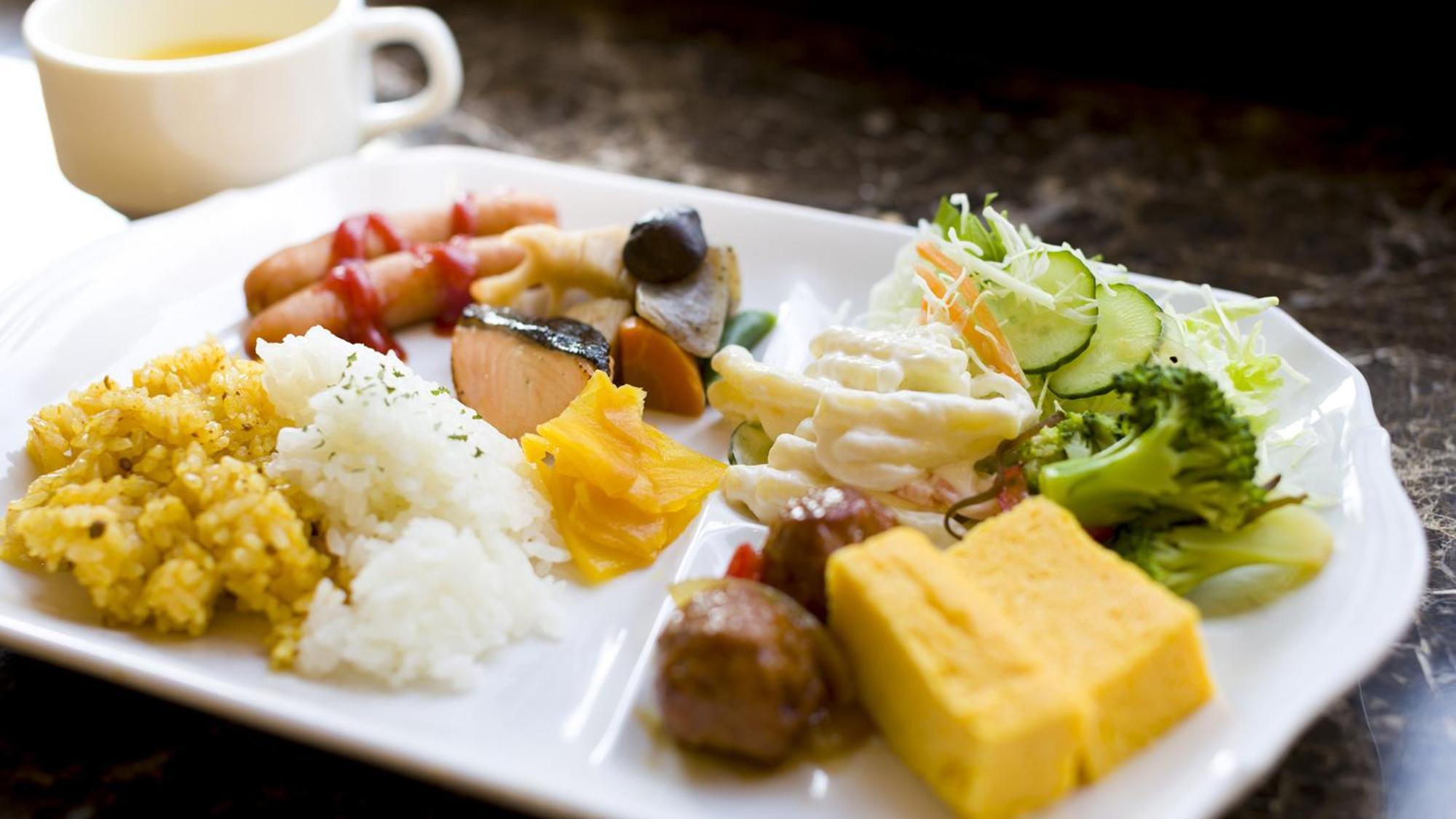Toyoko Inn Okinawa Naha Asahibashi Ekimae Exteriör bild